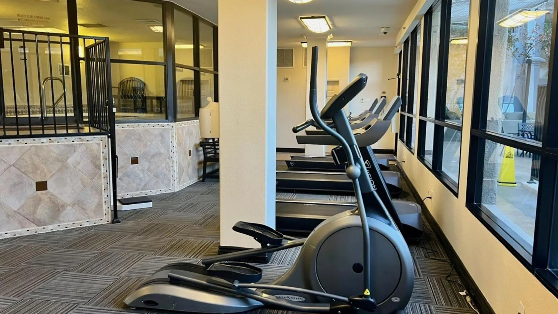 Апарт-отель Jockey Resort Suites Center Strip Лас-Вегас