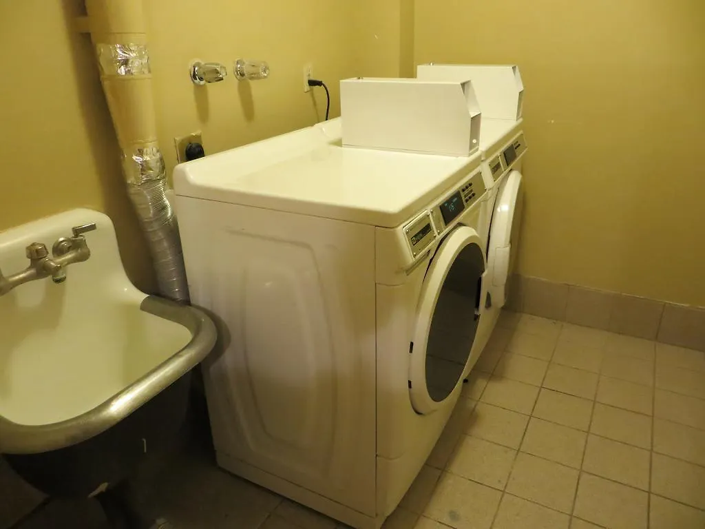 Jockey Resort Suites Center Strip Las Vegas 3*,